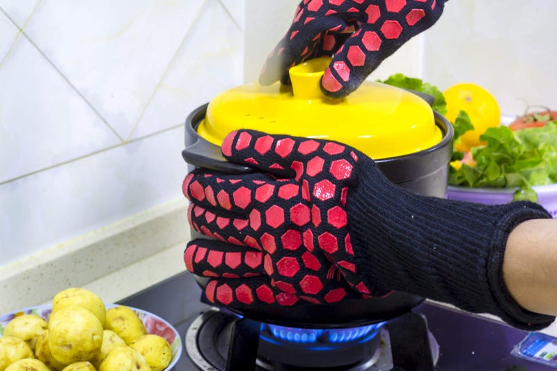 JH J H Heat Resistant Oven Glove:EN407 Certified 932 Â°F, 2 Layers Silicone Coating, Oven Mitts for Cooking, Kitchen, Fireplace,Camping, Grilling (Black/Red, Extra Long Cuff) - Image 5